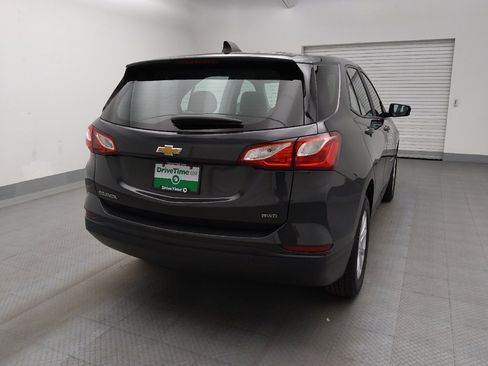 Used 2021 Chevrolet Equinox LS AWD/4WD image 7