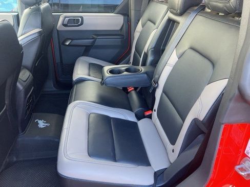 Used 2024 Ford Bronco Wildtrak image 19