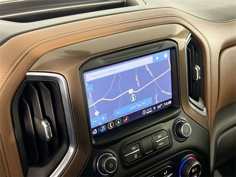 Used 2021 Chevrolet Silverado 1500 High Country w/ Technology Package image 13