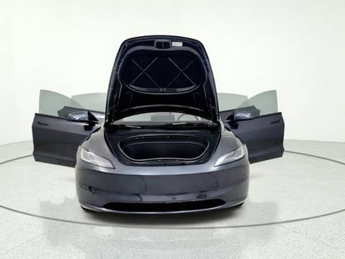 Used 2025 Tesla Model 3 Long Range RWD image 12