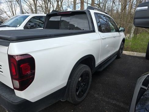 Used 2025 Honda Ridgeline Black Edition image 26