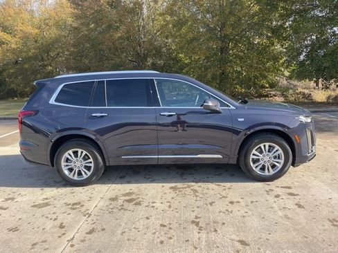 New 2025 Cadillac XT6 Luxury FWD image 10