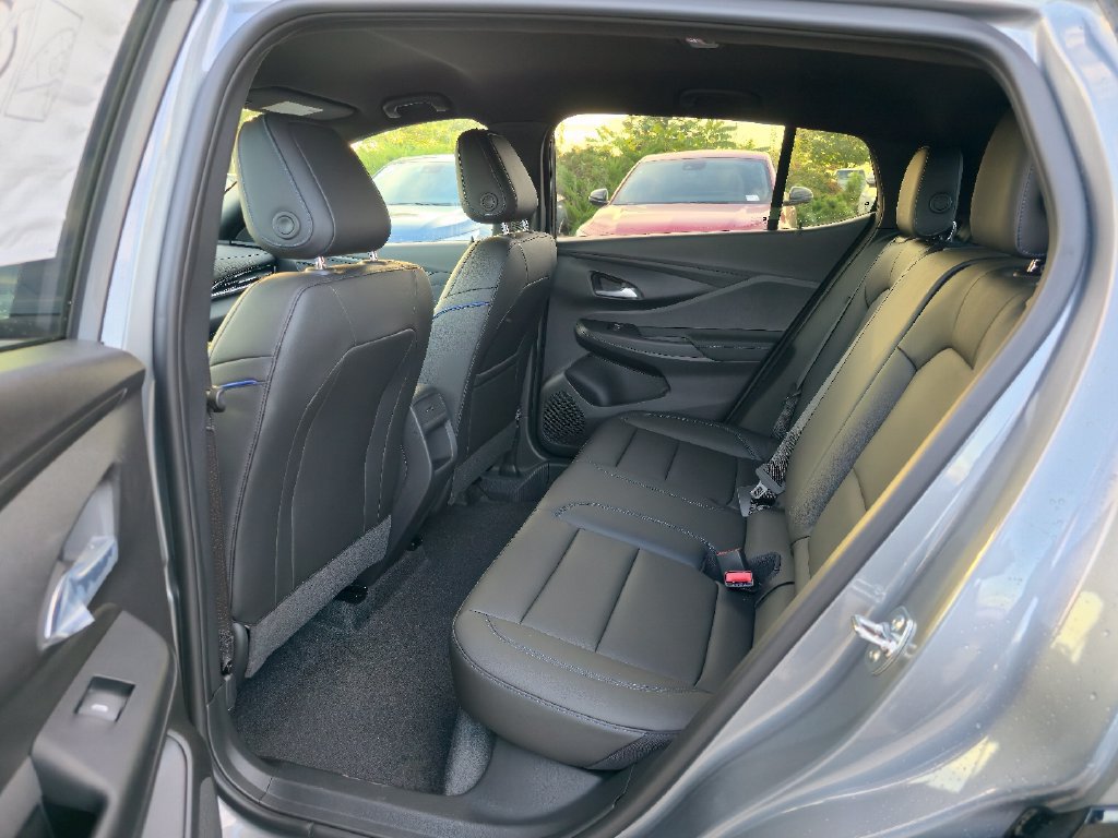 New 2026 Buick Envista Sport Touring w/ Convenience I Package FWD image 25