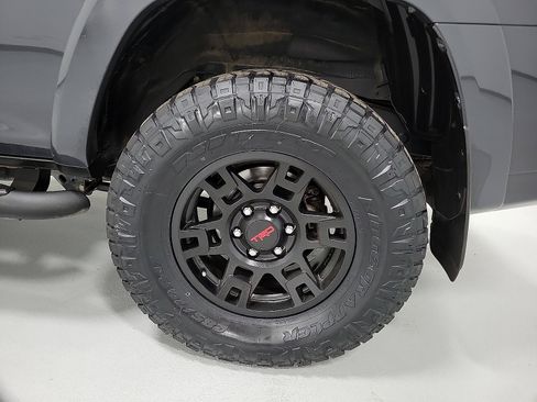Certified 2024 Toyota 4Runner SR5 Premium w/ Moonroof Package RWD image 8