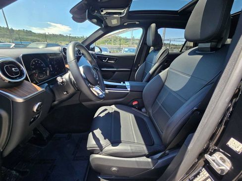 Used 2026 Mercedes-Benz GLC 300 4MATIC image 21