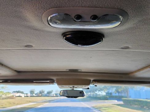 Used 2003 HUMMER H2 w/ Preferred Equipment Group image 28