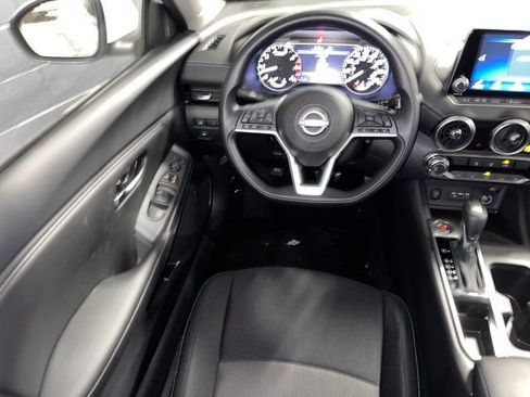 Used 2025 Nissan Sentra SV FWD image 16
