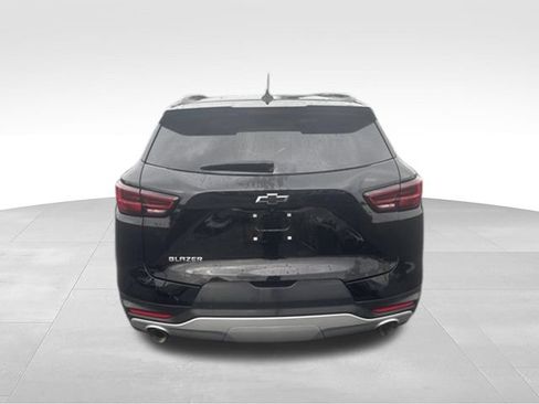 Certified 2024 Chevrolet Blazer LT w/ Convenience Package FWD image 3