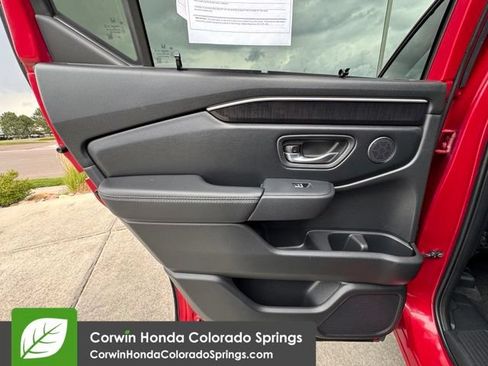 Used 2023 Honda Pilot Elite image 28