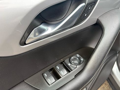 Used 2023 Chevrolet Blazer LT w/ Convenience Package image 12