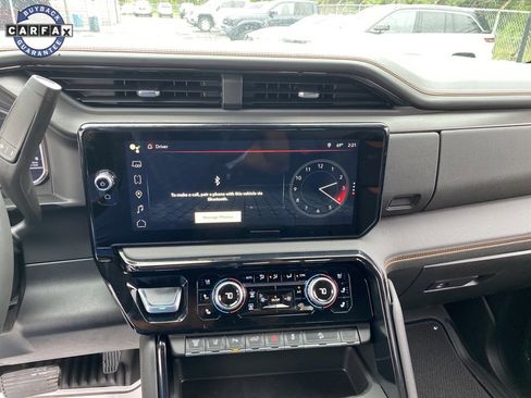 Used 2025 GMC Sierra 2500 AT4 image 36