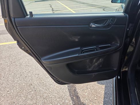 Used 2014 Chevrolet Impala LT w/ LT Sunroof Package FWD image 42