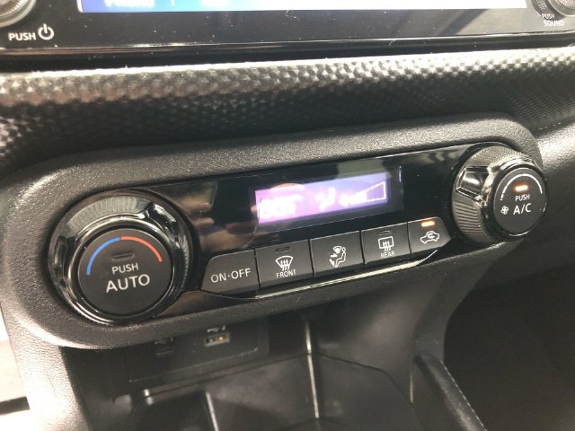 Used 2021 Nissan Kicks SV FWD image 24