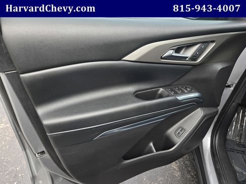 Used 2025 Chevrolet Traverse LT AWD/4WD image 33