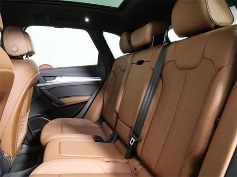 Used 2025 Audi Q5 2.0T Premium Plus w/ Premium Plus Package image 15