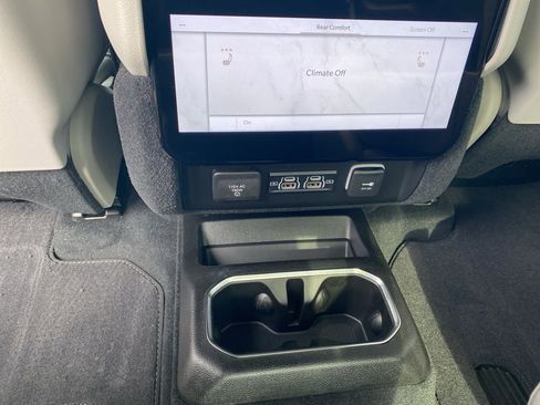 New 2026 Jeep Grand Wagoneer Summit image 37