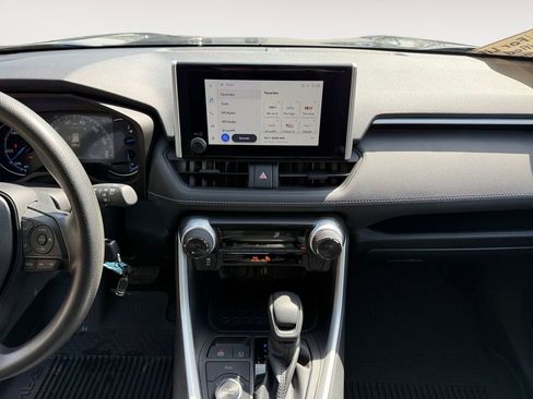 Used 2024 Toyota RAV4 LE image 10