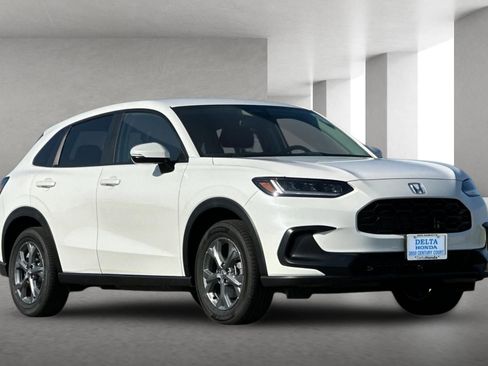 New 2026 Honda HR-V LX image 2