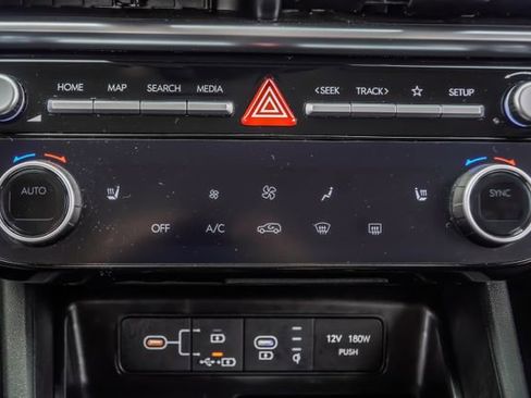 Used 2025 Hyundai Tucson SEL FWD image 22