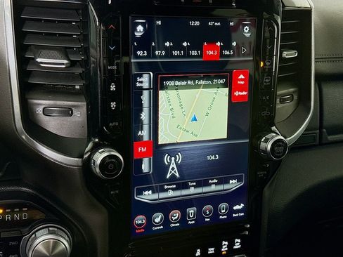 Used 2020 RAM 1500 Laramie AWD/4WD image 7
