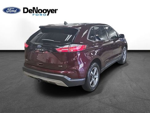 Used 2024 Ford Edge SEL w/ Convenience Package image 7