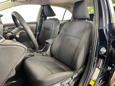 Used 2025 Toyota Corolla LE w/ LE Premium Package FWD image 13