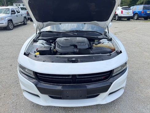 Used 2017 Dodge Charger SXT w/ AWD Plus Group image 35
