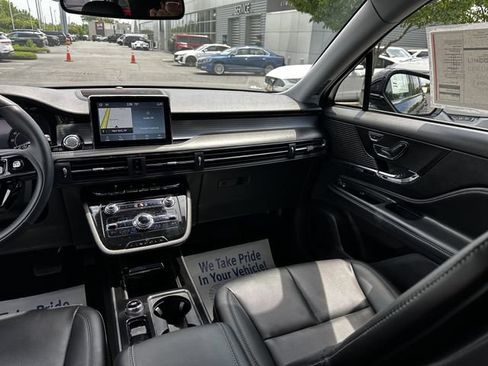 Used 2022 Lincoln Corsair AWD w/ Equipment Group 101A image 17
