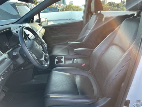 Used 2023 Honda Odyssey Sport image 10