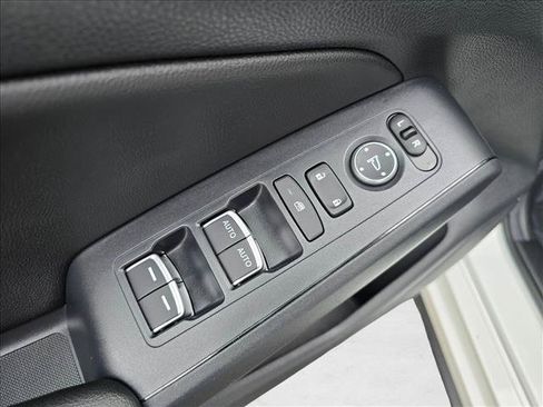 Used 2024 Honda Civic EX-L image 18