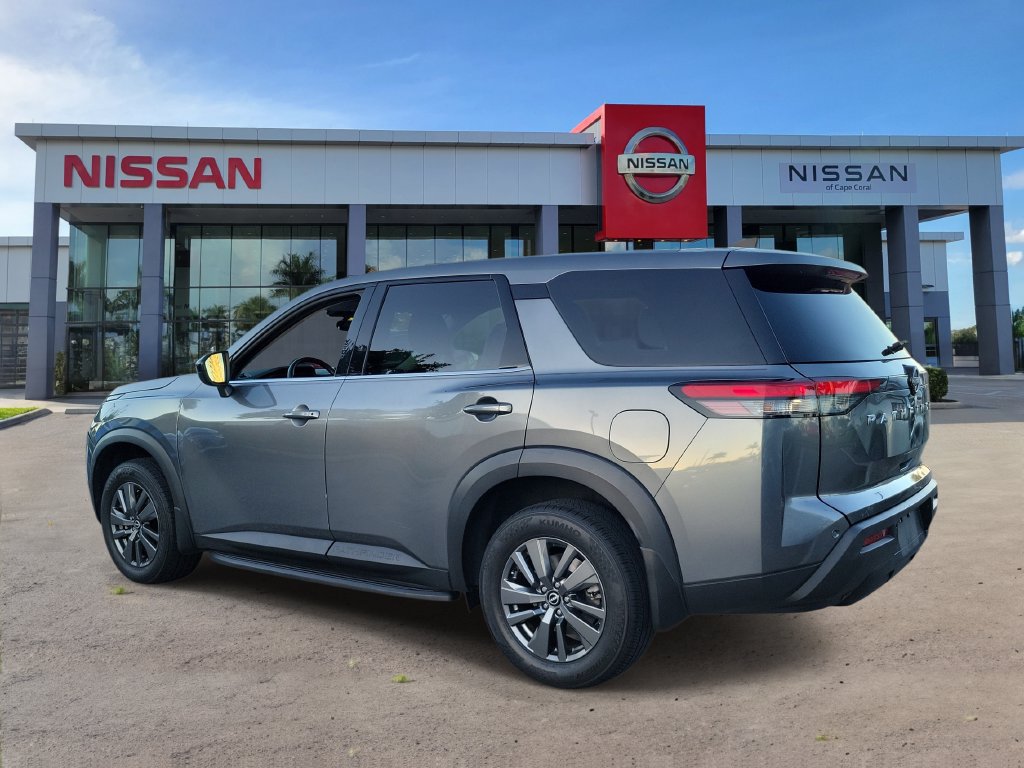 Used 2024 Nissan Pathfinder S FWD image 24