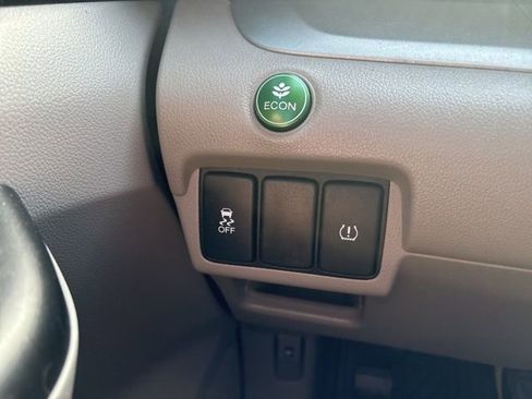 Used 2014 Honda CR-V LX image 17