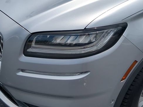Used 2022 Lincoln Nautilus Reserve FWD image 10