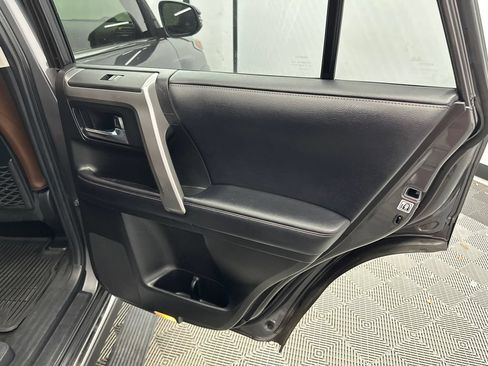 Used 2019 Toyota 4Runner Limited AWD/4WD image 17
