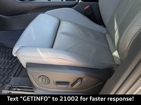 Used 2023 Audi Q3 2.0T Premium Plus w/ Premium Plus Package image 23