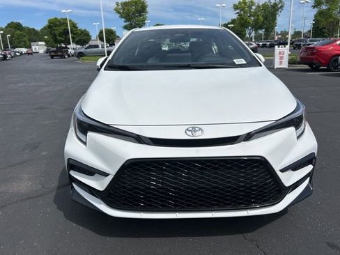 New 2026 Toyota Corolla SE FWD image 2