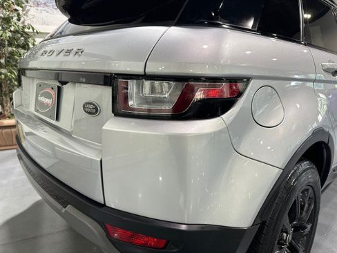 Used 2019 Land Rover Range Rover Evoque AWD/4WD image 31