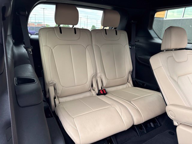 Used 2023 Jeep Grand Cherokee L Limited AWD/4WD image 12
