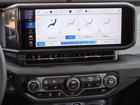 New 2025 Jeep Wrangler Sport S image 9