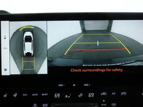 Used 2023 Subaru Solterra Limited AWD image 17