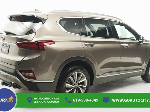 Used 2020 Hyundai Santa Fe SEL w/ Convenience + Premium Package FWD image 6