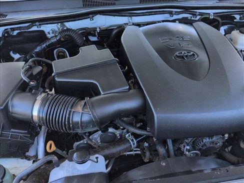Used 2023 Toyota Tacoma SR5 RWD image 30