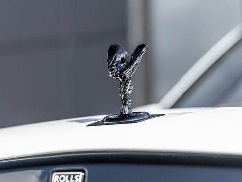 Used 2019 Rolls-Royce Cullinan image 17