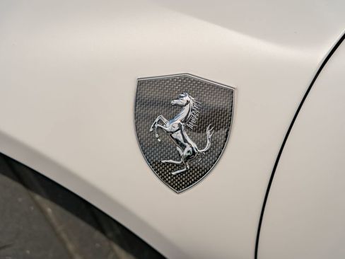 Used 2024 Ferrari SF90 Spider AWD/4WD image 6
