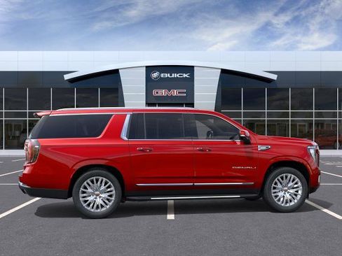 New 2026 GMC Yukon XL Denali w/ Advanced Technology Package AWD/4WD image 5