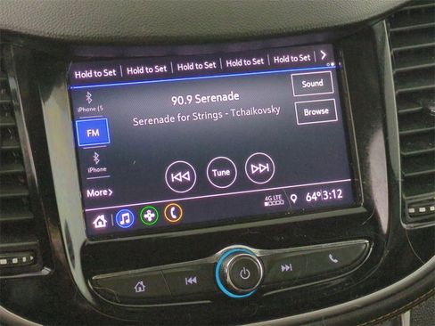 Certified 2022 Chevrolet Trax LT w/ LT Convenience Package image 13