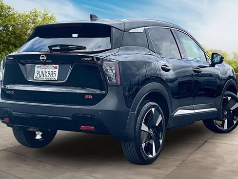 Certified 2025 Nissan Kicks SR FWD image 6