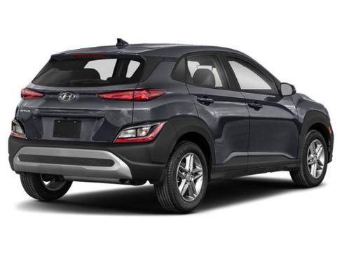 Used 2022 Hyundai Kona SE FWD image 2