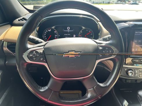 Used 2022 Chevrolet Traverse Premier AWD/4WD image 10