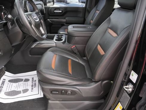 Used 2020 GMC Sierra 2500 AT4 w/ AT4 Premium Package image 9